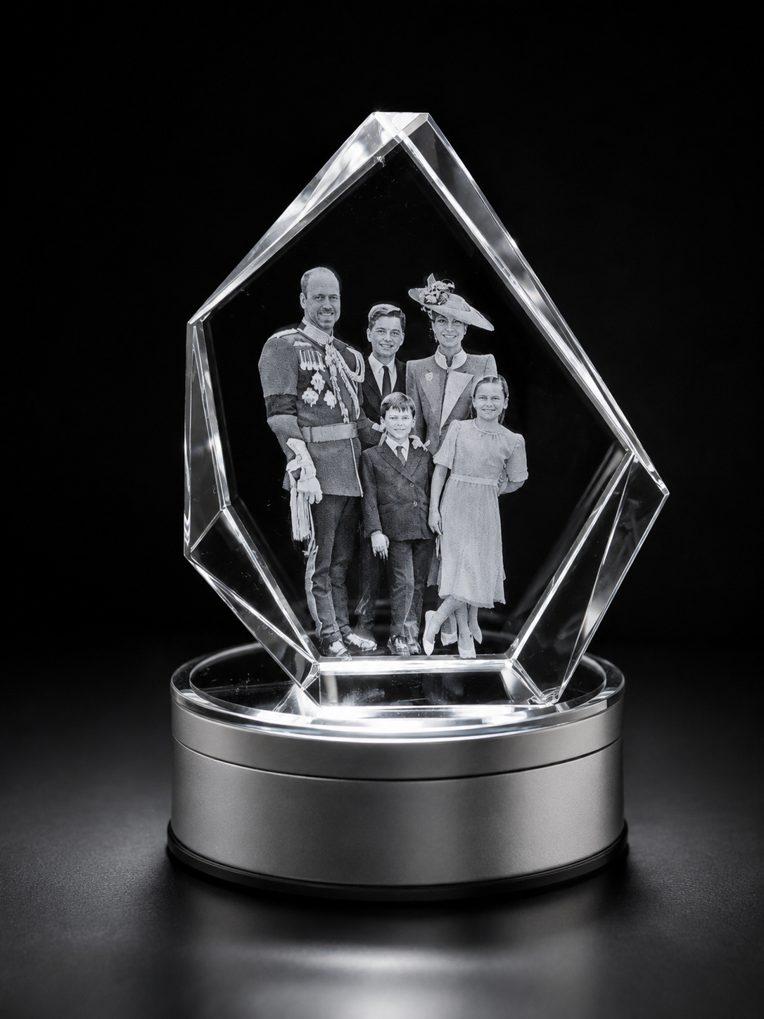 Prestige 3D crystal engraving shape from Heenan Specialist Engraving